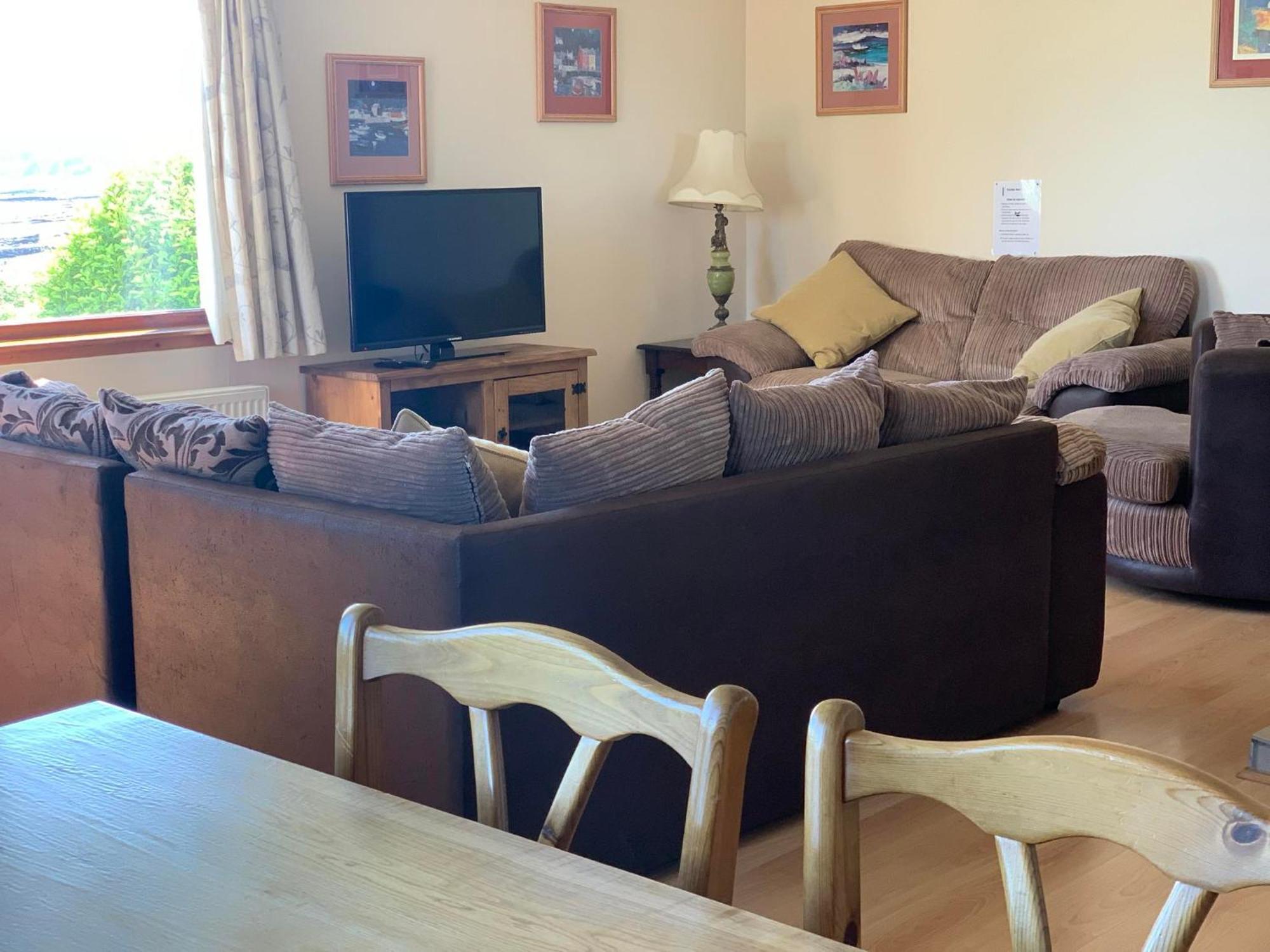 Skye Basecamp Hostel, Broadford Bay, Isle Of Skye 외부 사진